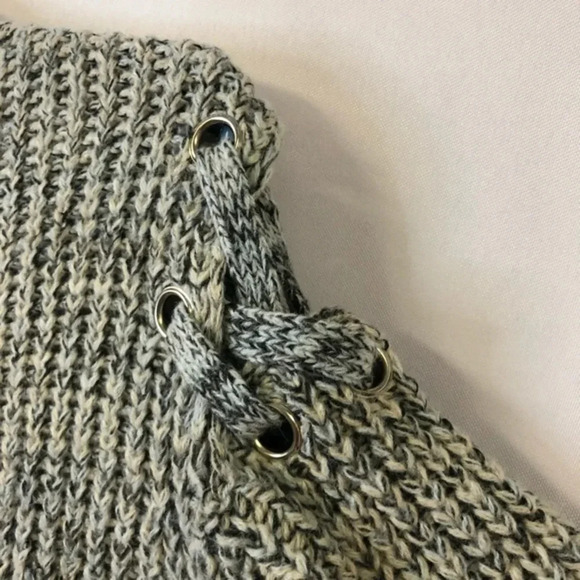 John + Jenn Blue Marled Knit Tie Cutout Sweater M - Picture 5 of 9